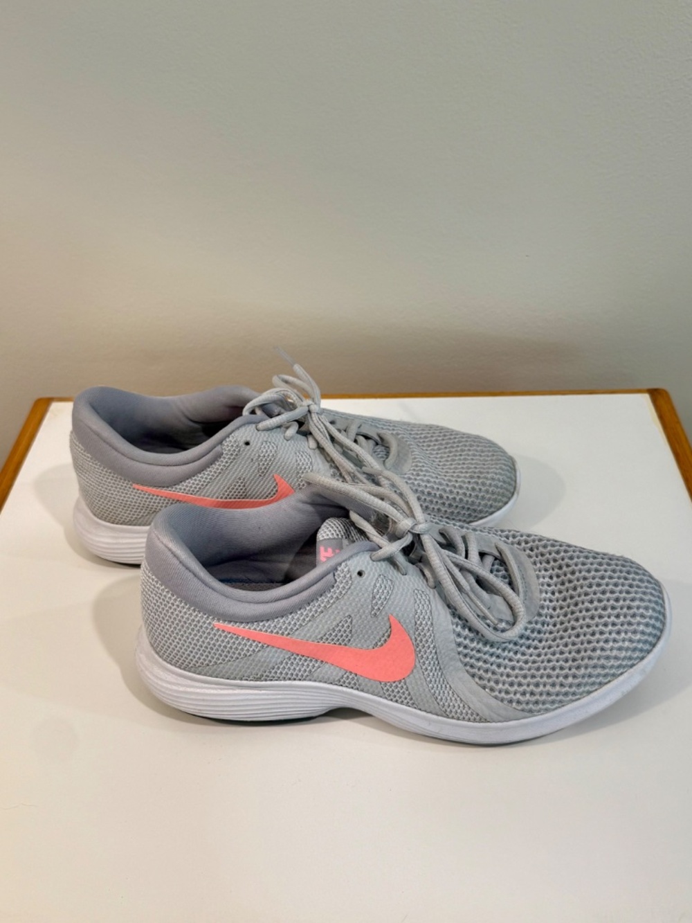 Nike Revolution 4 Gray Pink Running Shoes Women’s Size 9